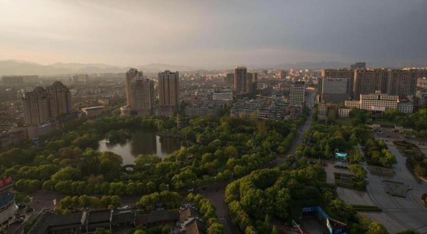 Yiwu Yimei Plaza Hotel Eksteriør bilde