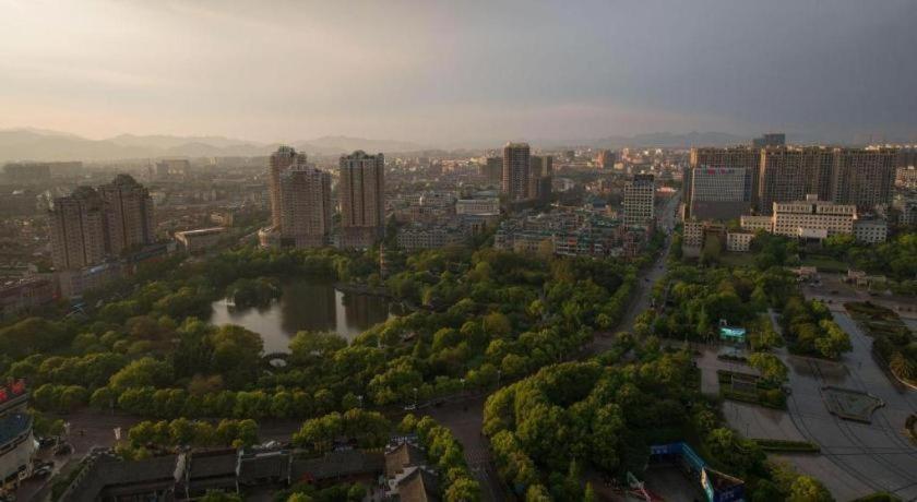 Yiwu Yimei Plaza Hotel Eksteriør bilde